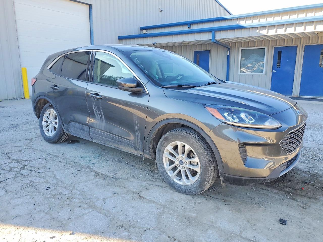 2020 Ford Escape Se - Фото 4