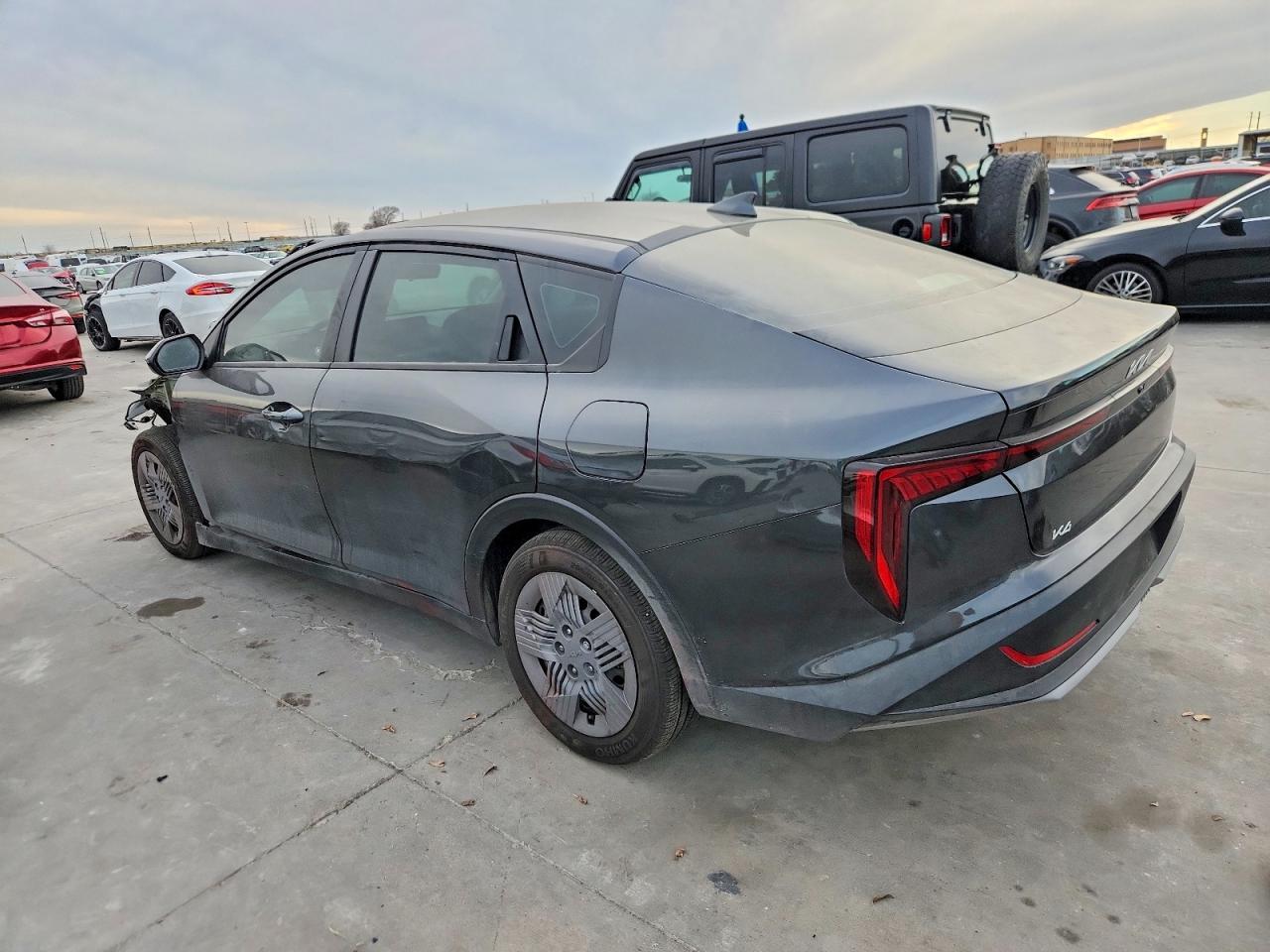 2025 Kia K4 Lx - Image 2