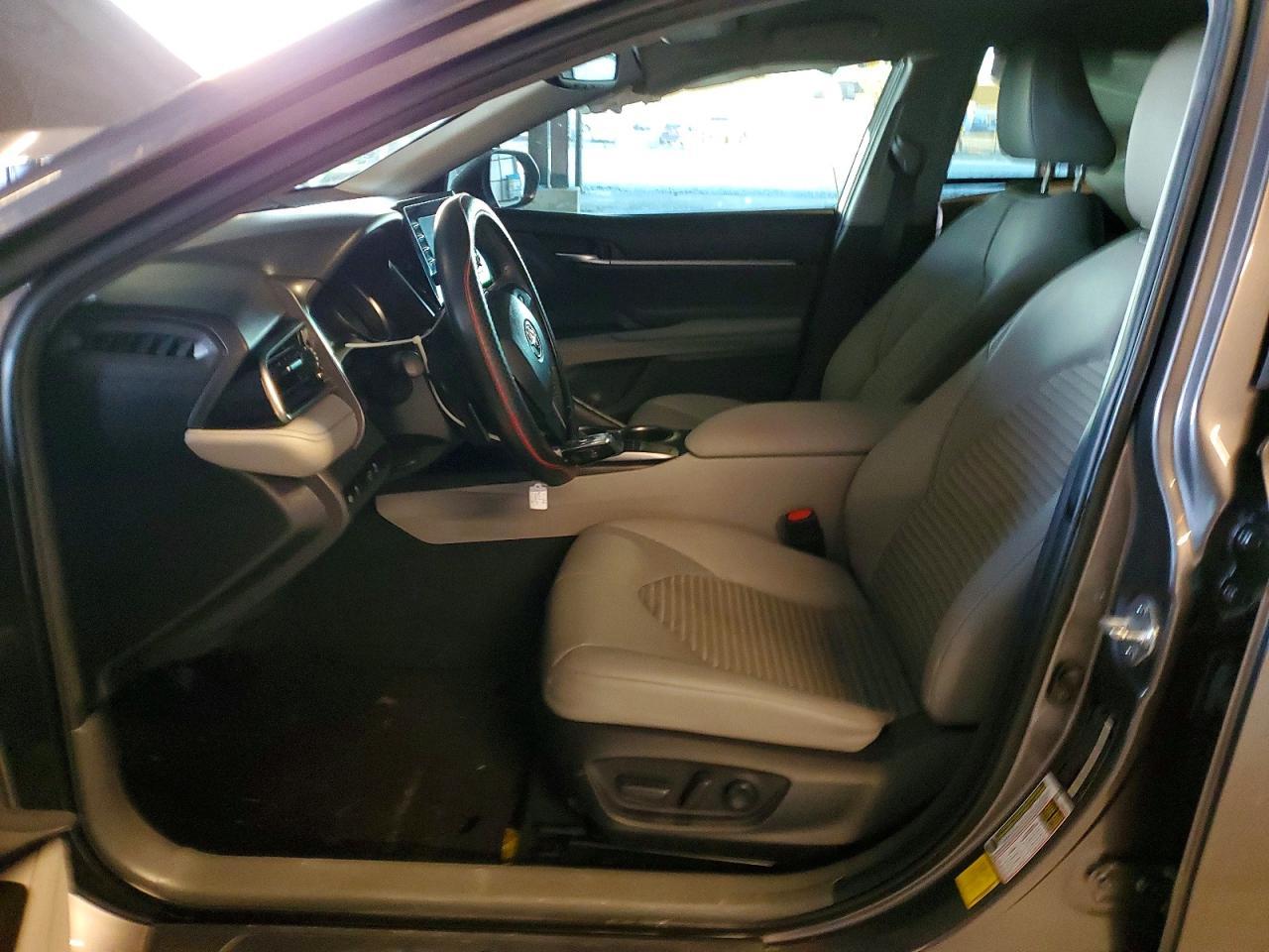 2022 Toyota Camry Se - Фото 7