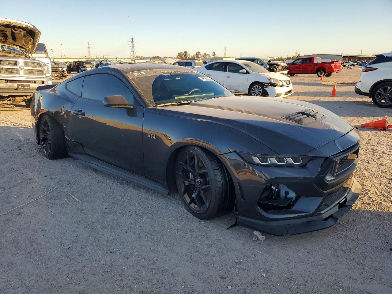 2024 Ford Mustang Gt - Фото 4