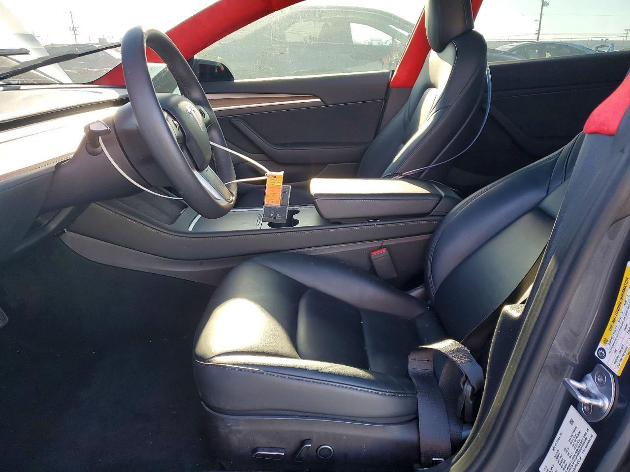 2023 Tesla Model 3 - Фото 7