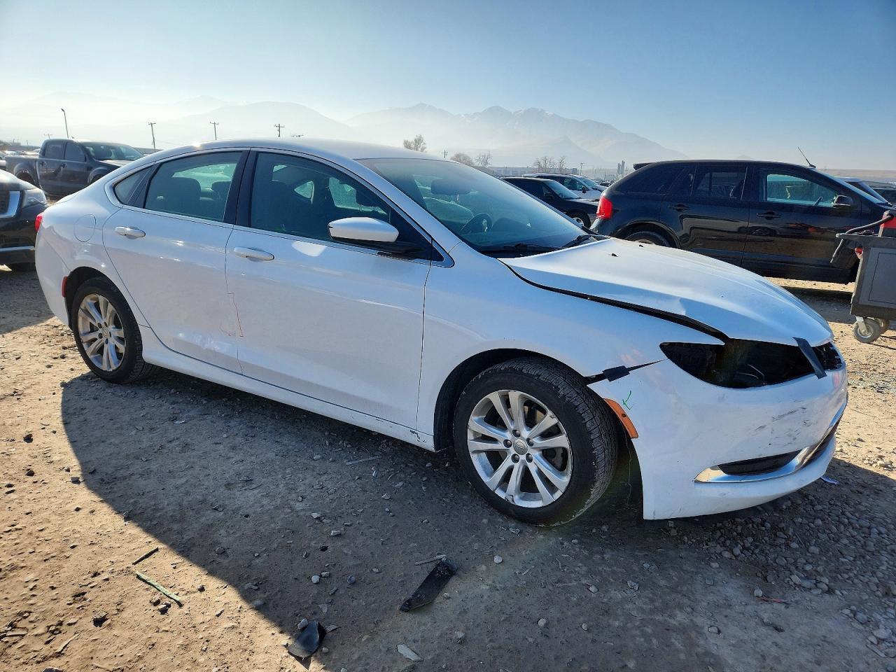 2016 Chrysler 200 Limited - Image 4