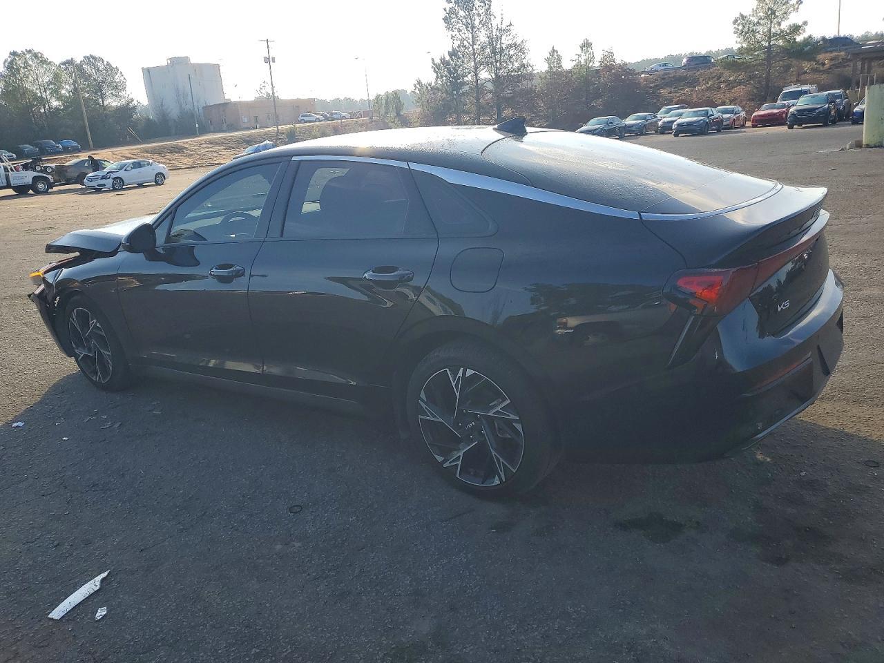 2025 Kia K5 Gt Line - Image 2