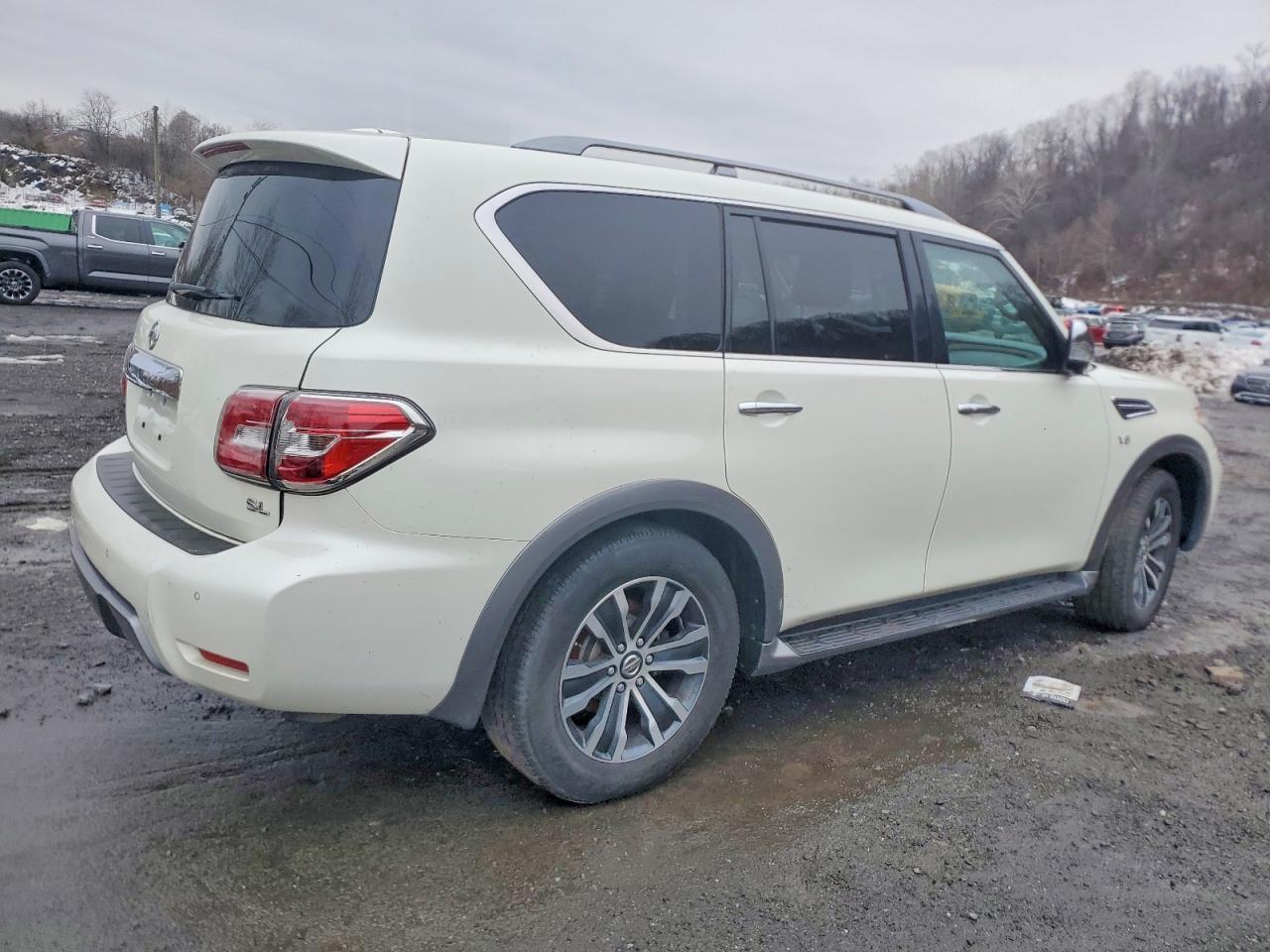 2020 Nissan Armada Sv - Image 3