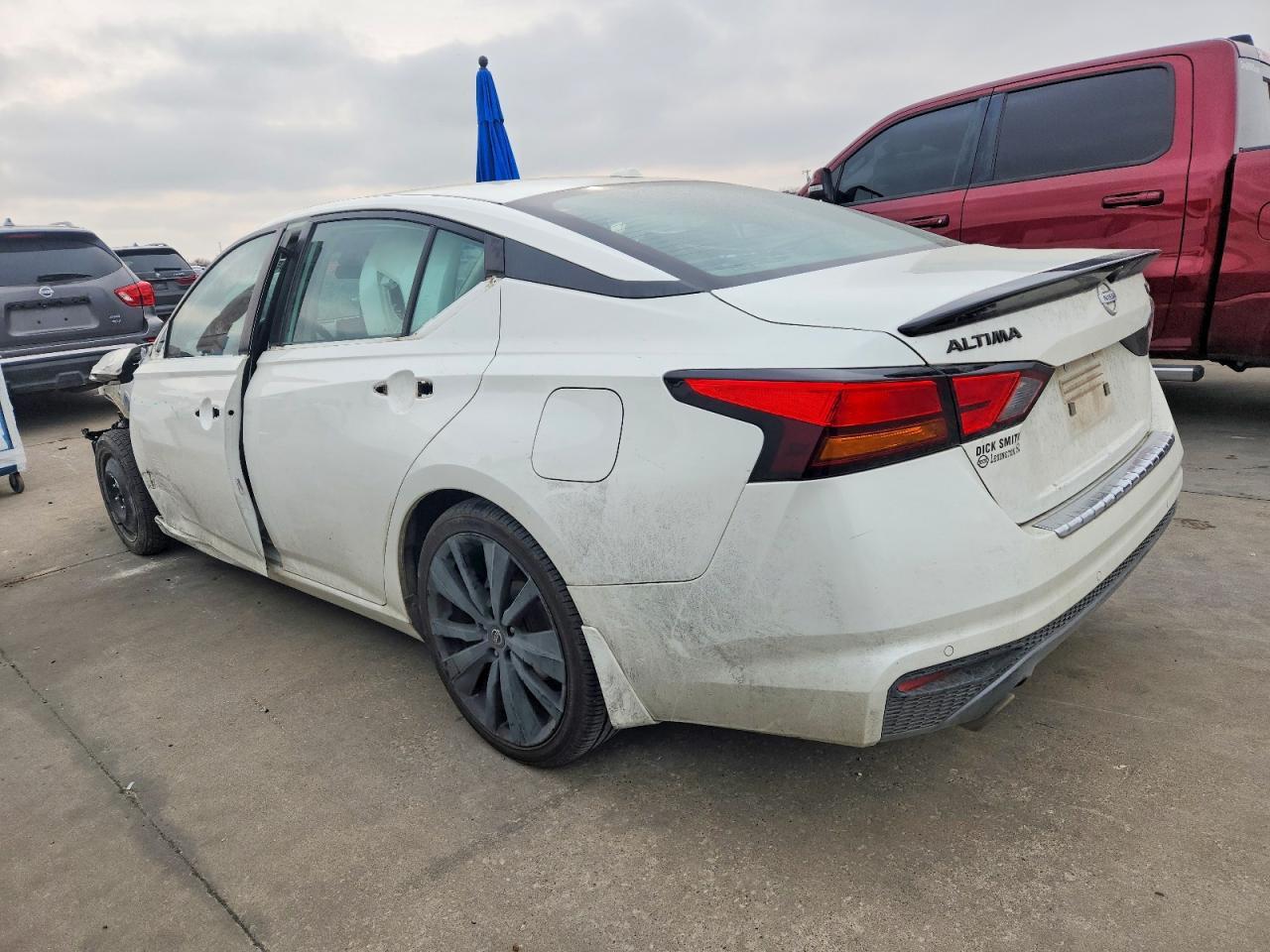 2022 Nissan Altima Sr - Фото 2