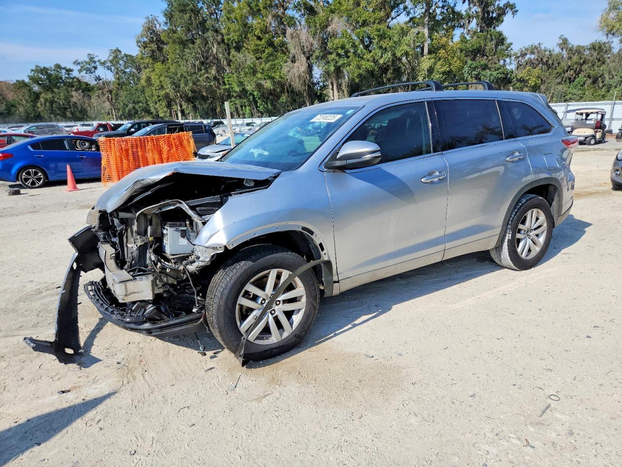 2016 Toyota Highlander Le
