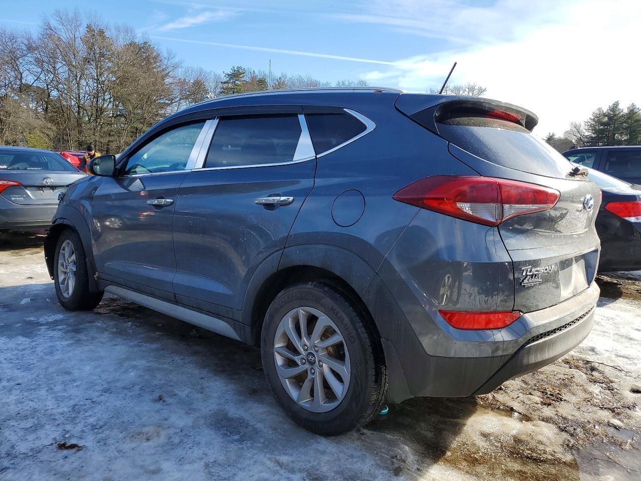 2017 Hyundai Tucson Limited - Image 2