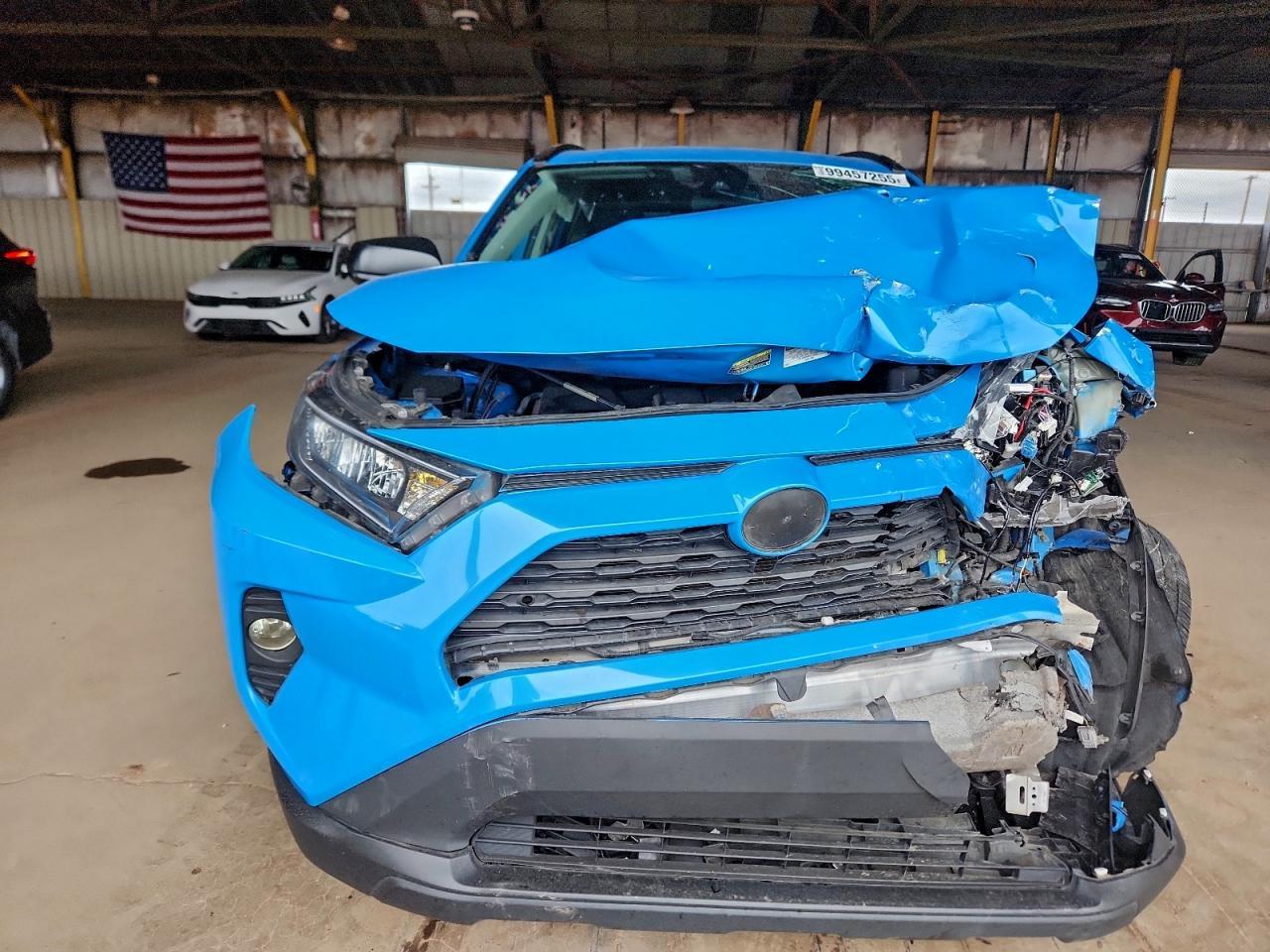 2020 Toyota Rav4 Le - Image 5