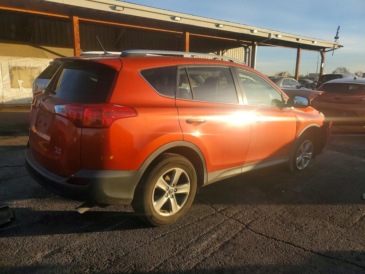 2015 Toyota Rav4 Xle - Фото 3