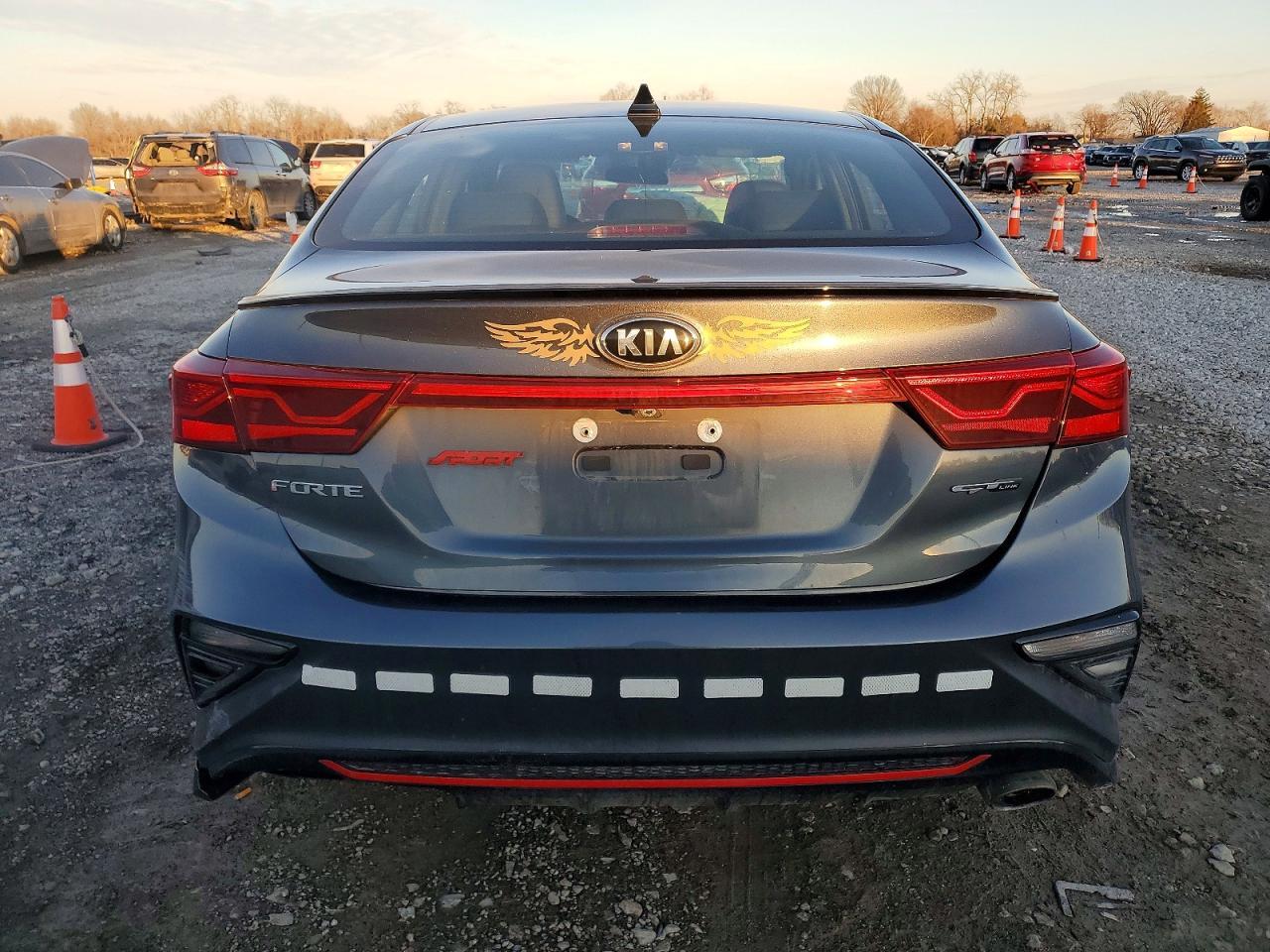 2020 Kia Forte Gt Line - Фото 6