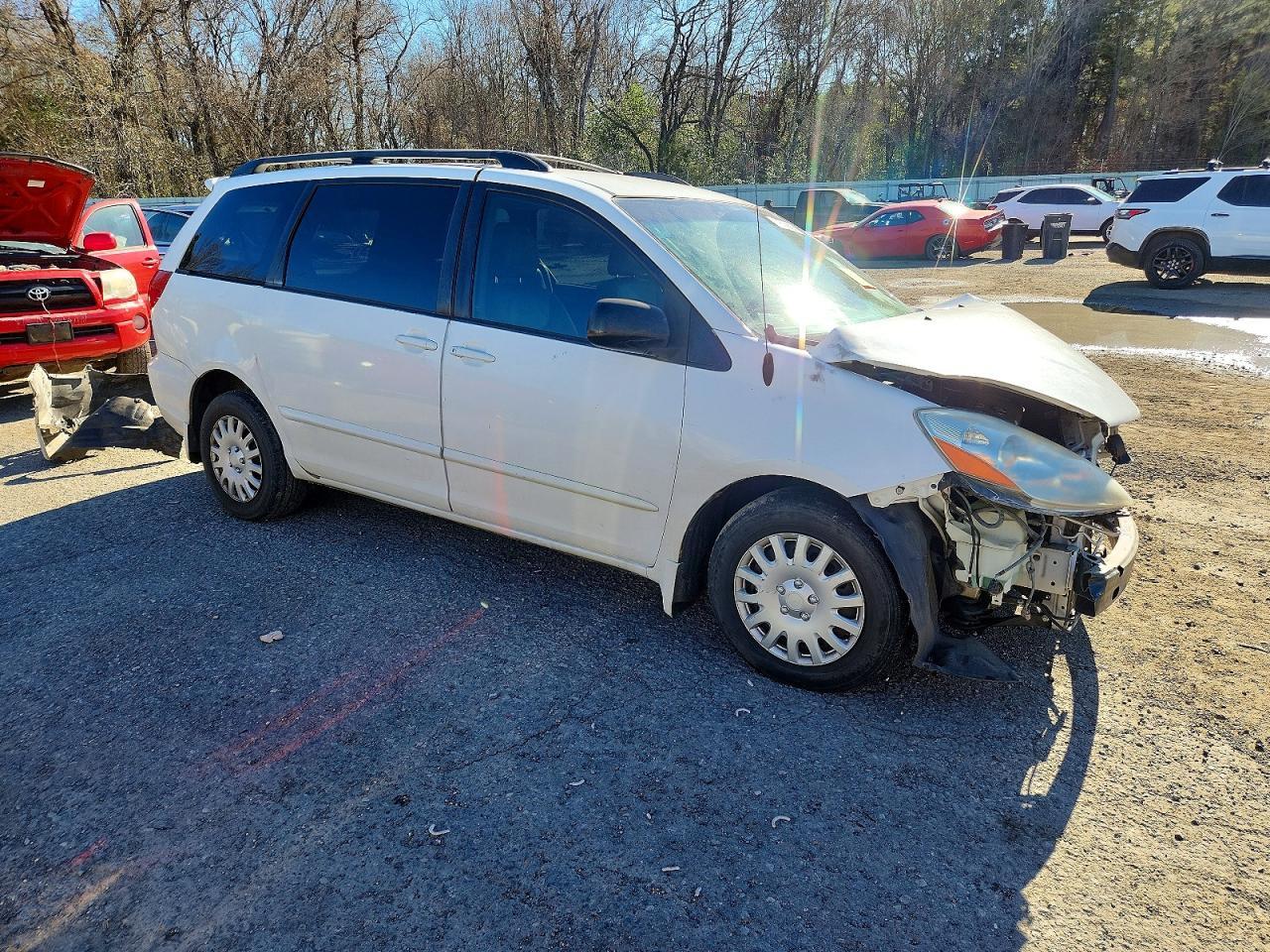 2008 Toyota Sienna Ce - Image 4