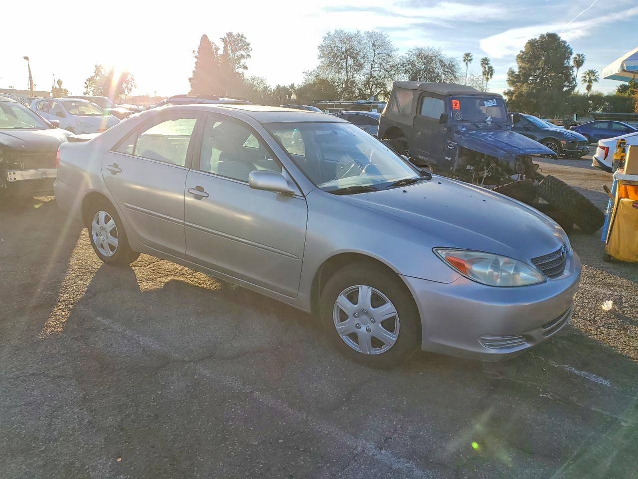 2002 Toyota Camry Le - Image 4