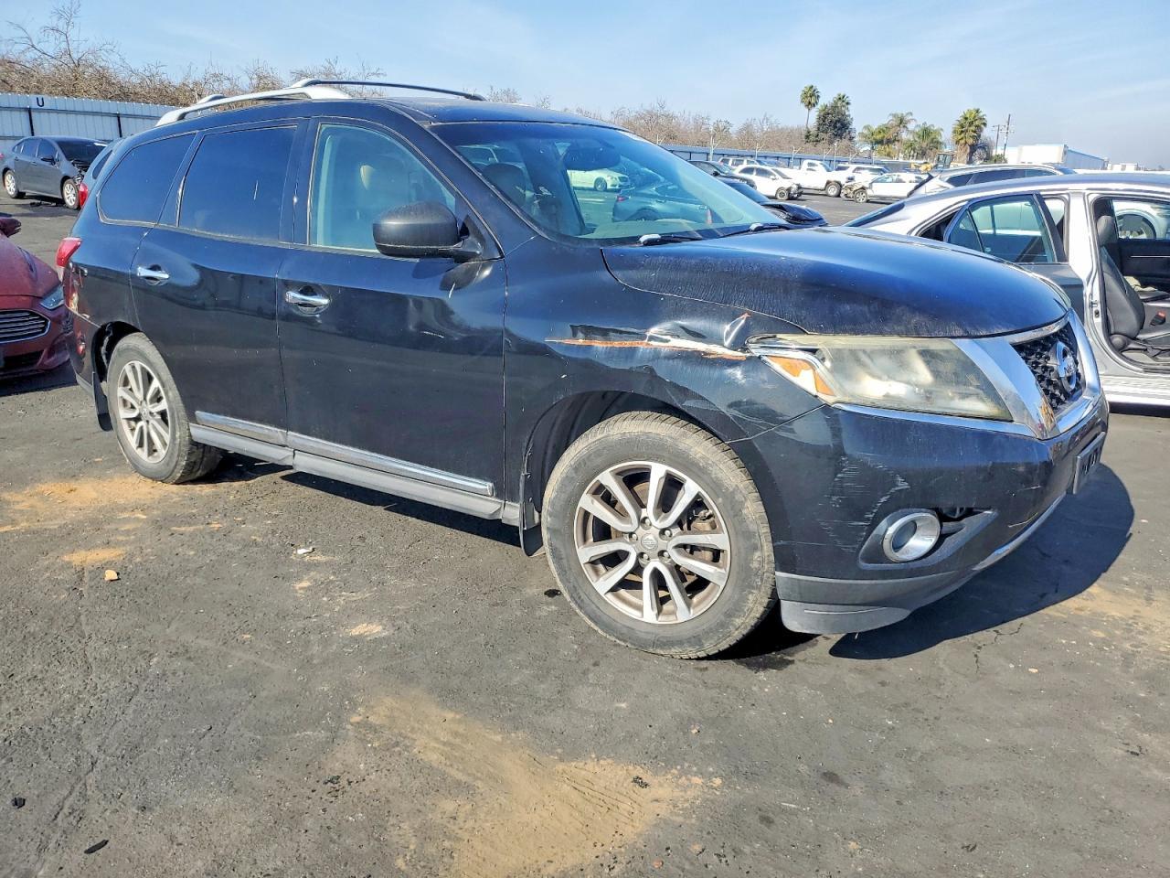 2014 Nissan Pathfinder S - Фото 4
