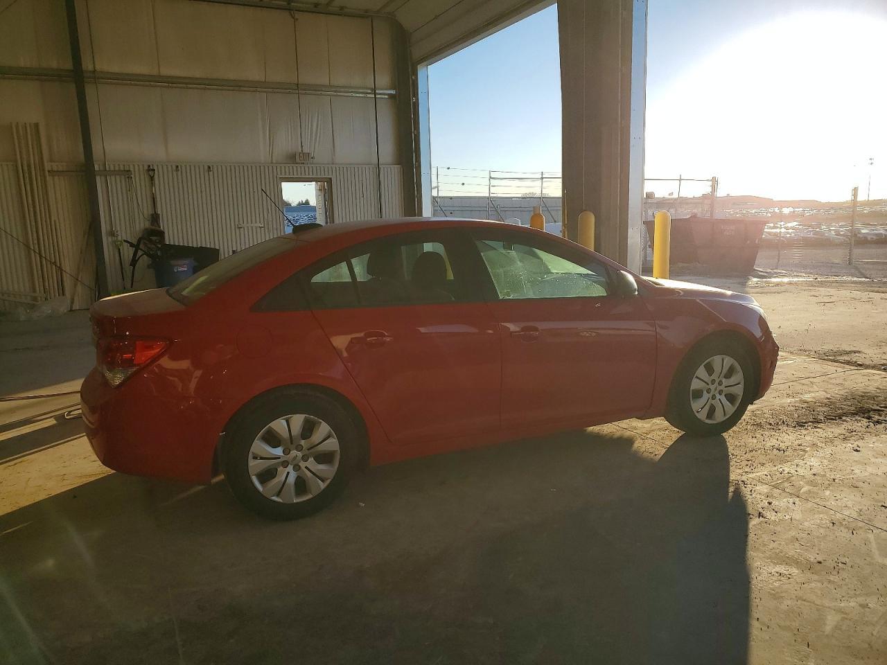 2015 Chevrolet Cruze Ls - Фото 3