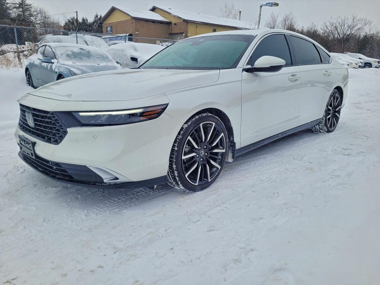 2023 Honda Accord Touring Hybrid - Image 2