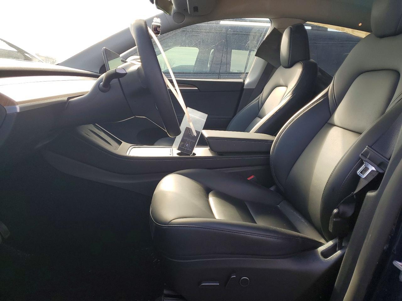 2023 Tesla Model Y - Image 7