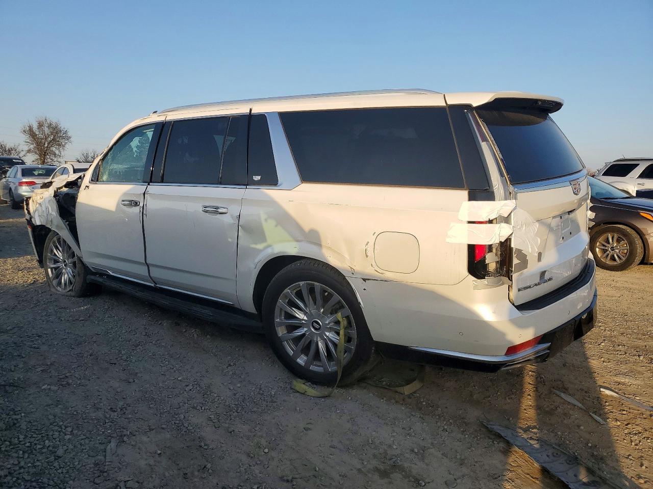 2022 Cadillac Escalade Esv Premium Luxury - Фото 2