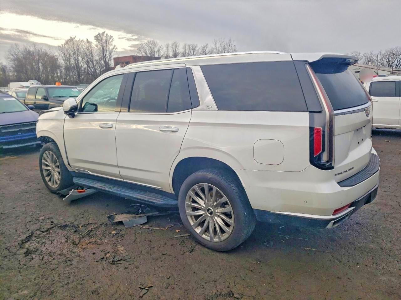 2023 Cadillac Escalade Premium Luxury - Фото 2