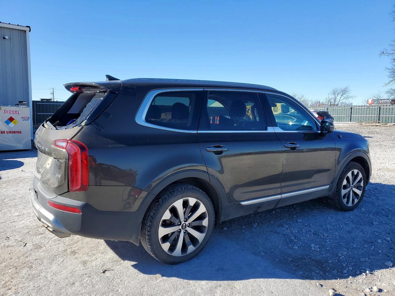 2021 Kia Telluride S - Фото 3