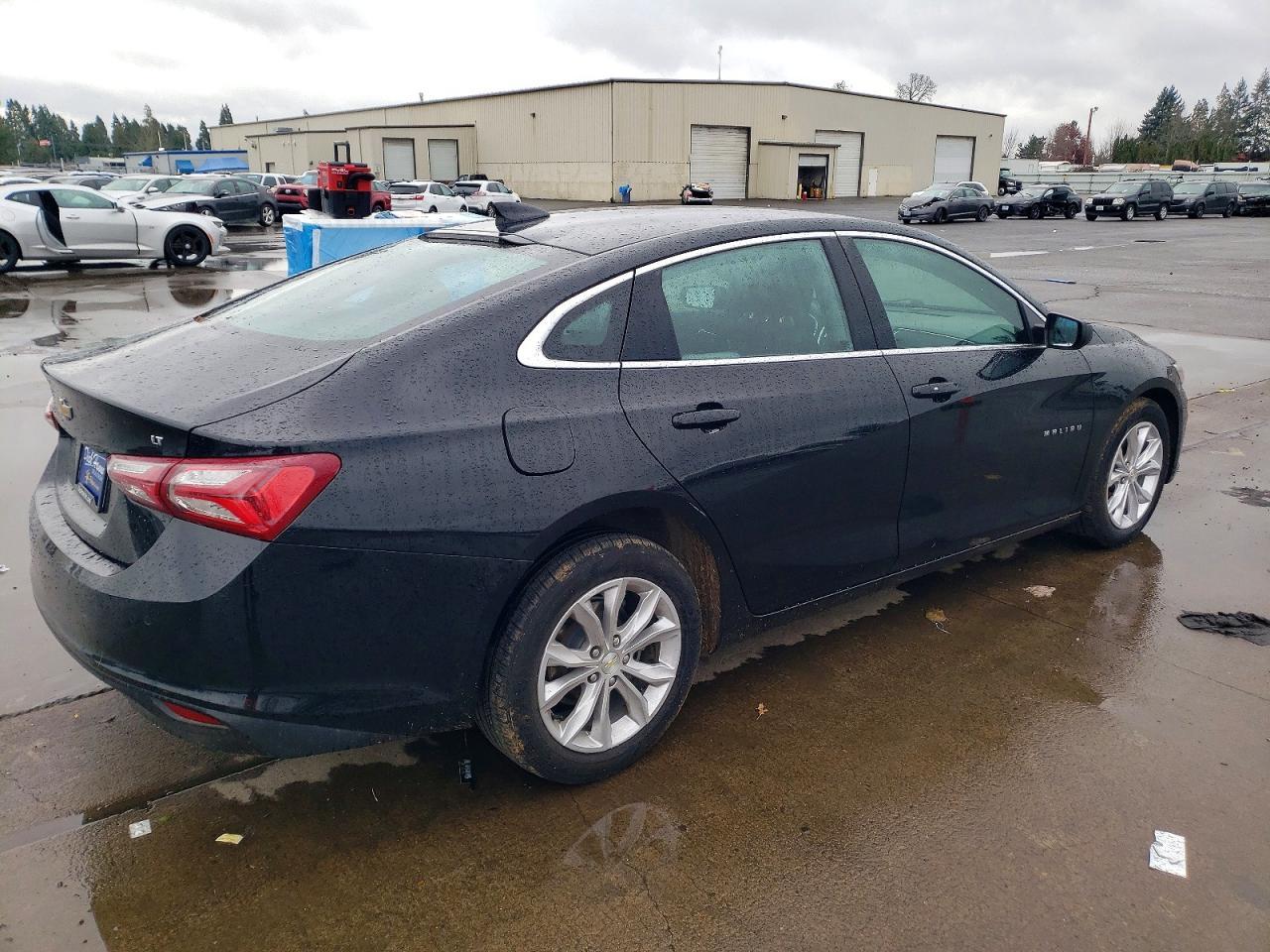 2021 Chevrolet Malibu Lt - Фото 3