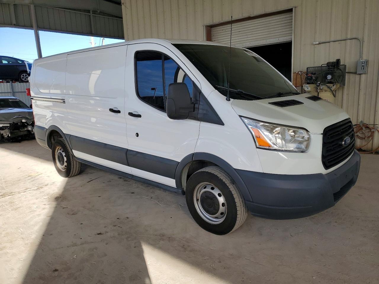 2018 Ford Transit T-150 - Фото 4