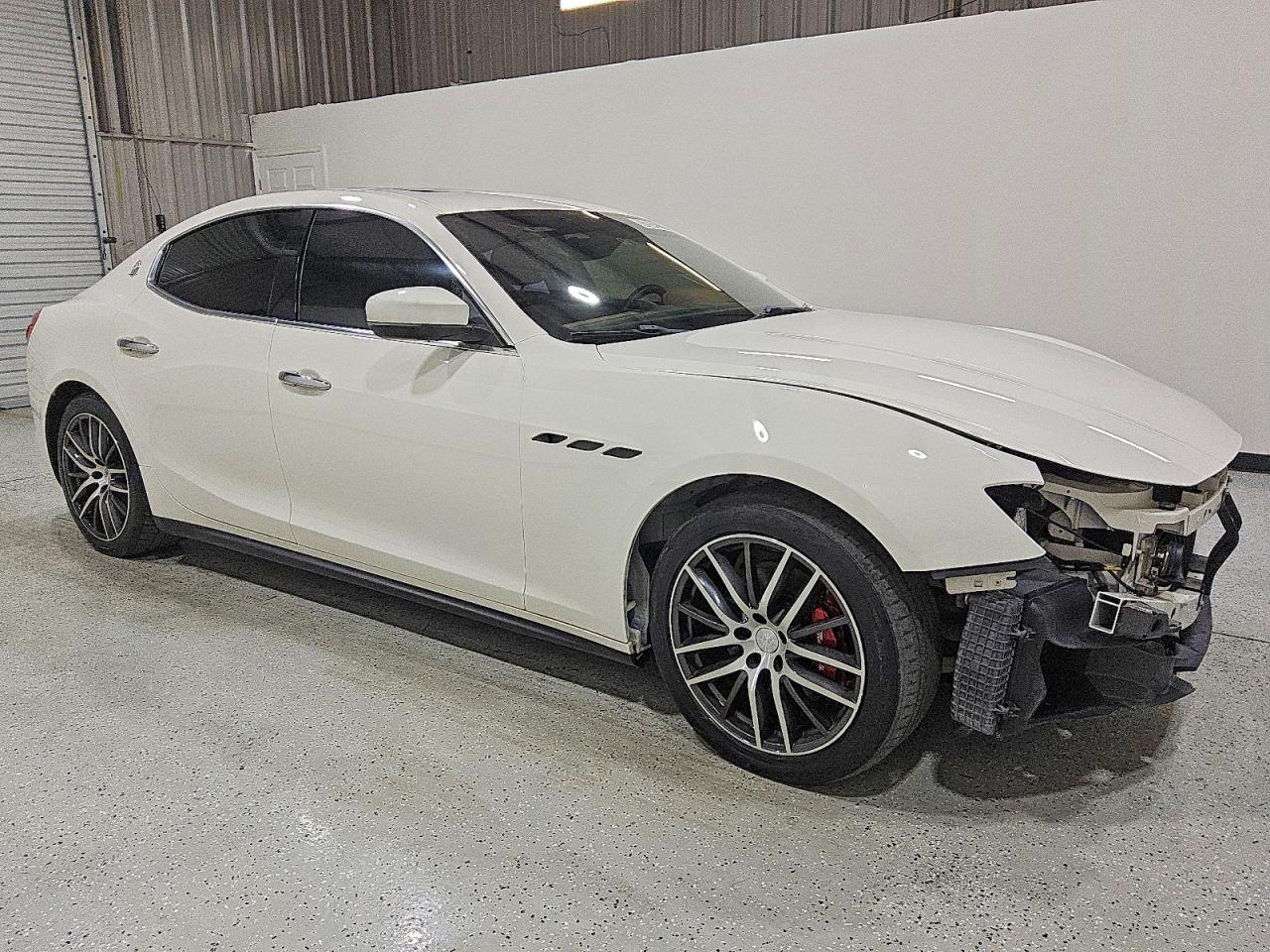 2018 Maserati Ghibli * Clean Title * Prior Repo * - Фото 4