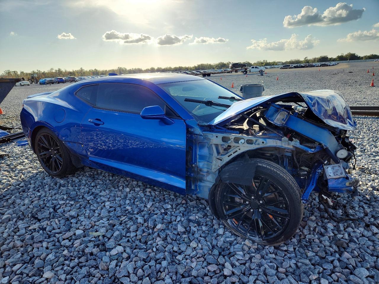 2017 Chevrolet Camaro Lt - Image 4