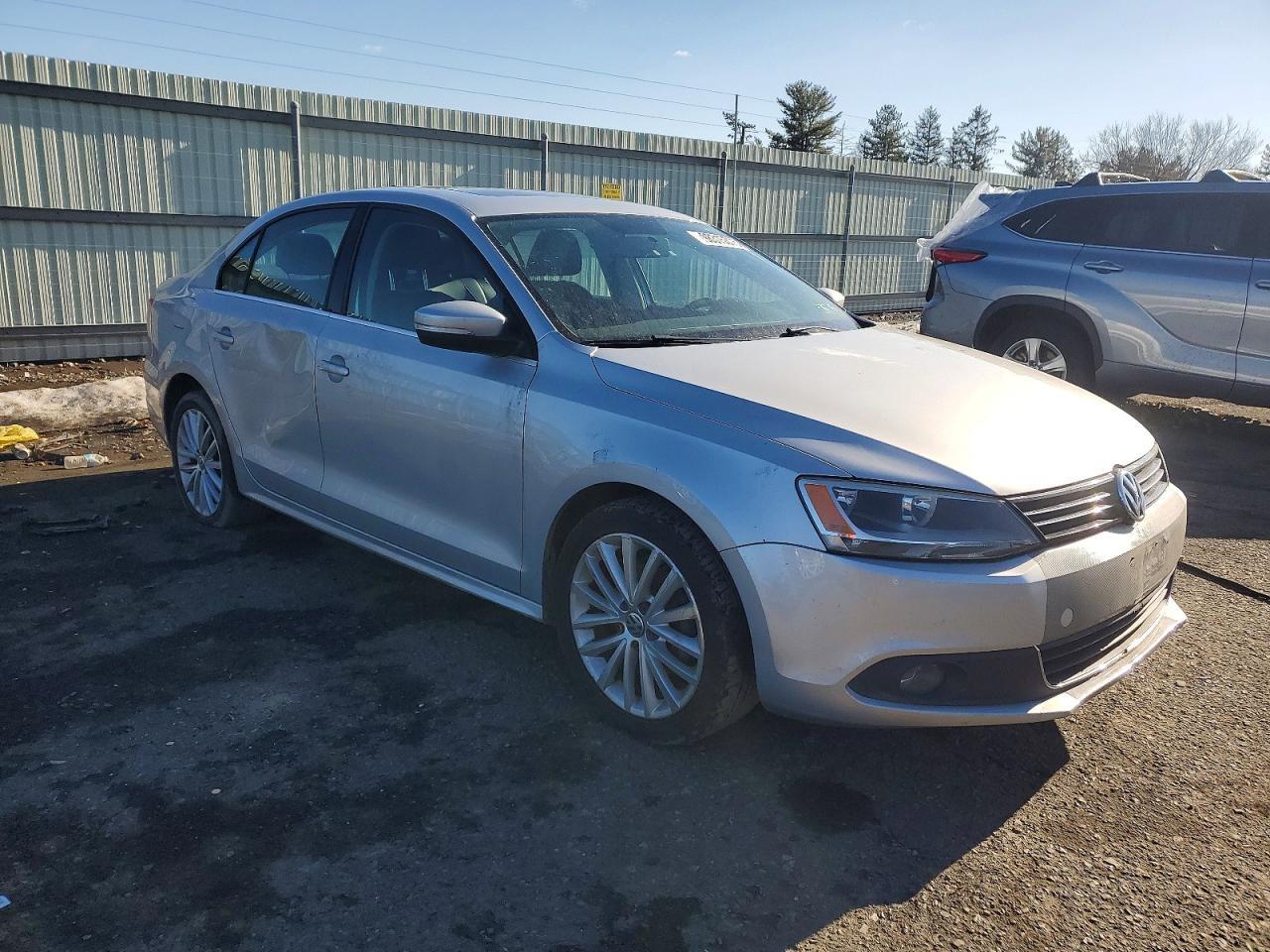 2014 Volkswagen Jetta - Фото 4