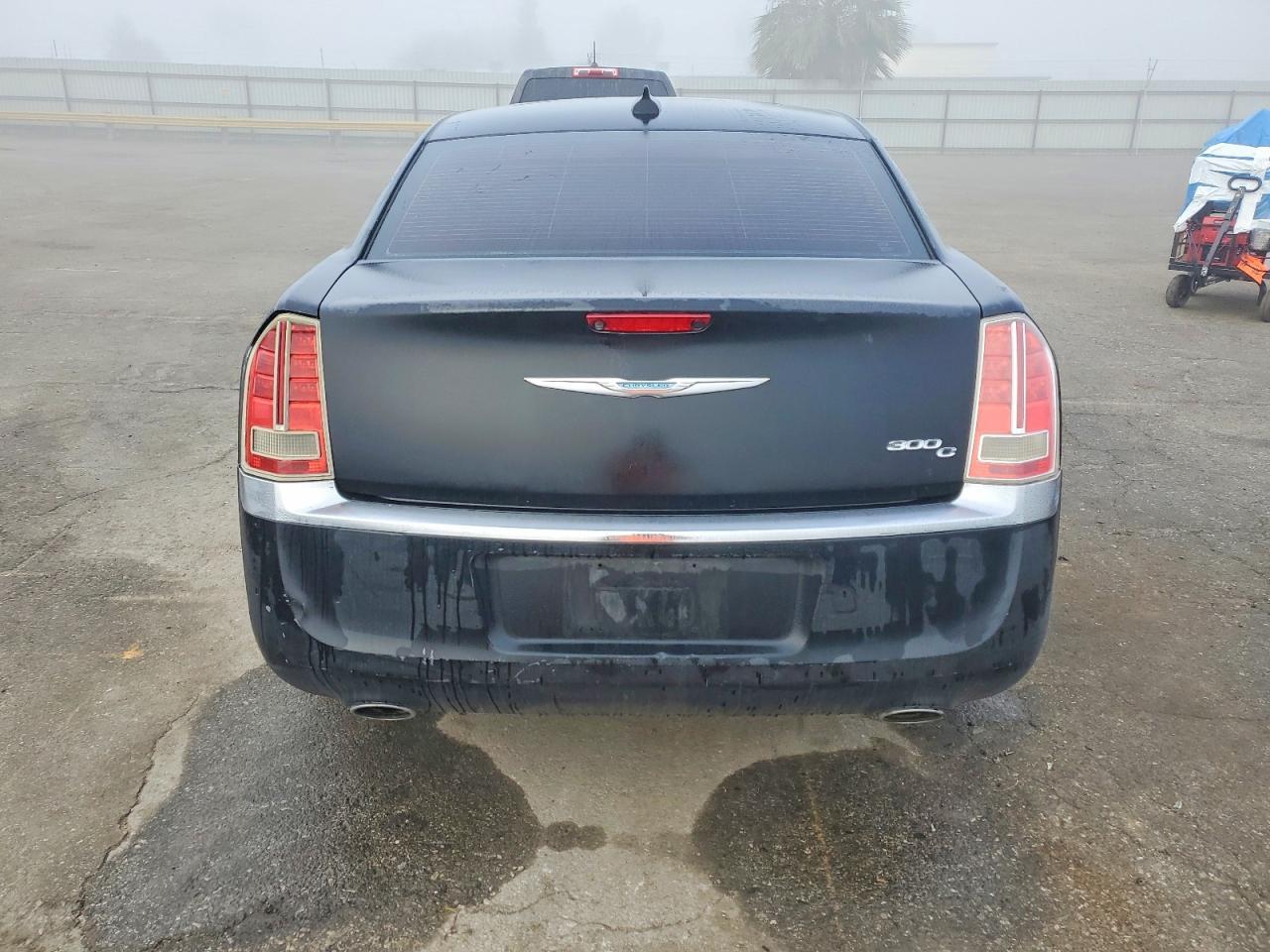2017 Chrysler 300C - Image 6