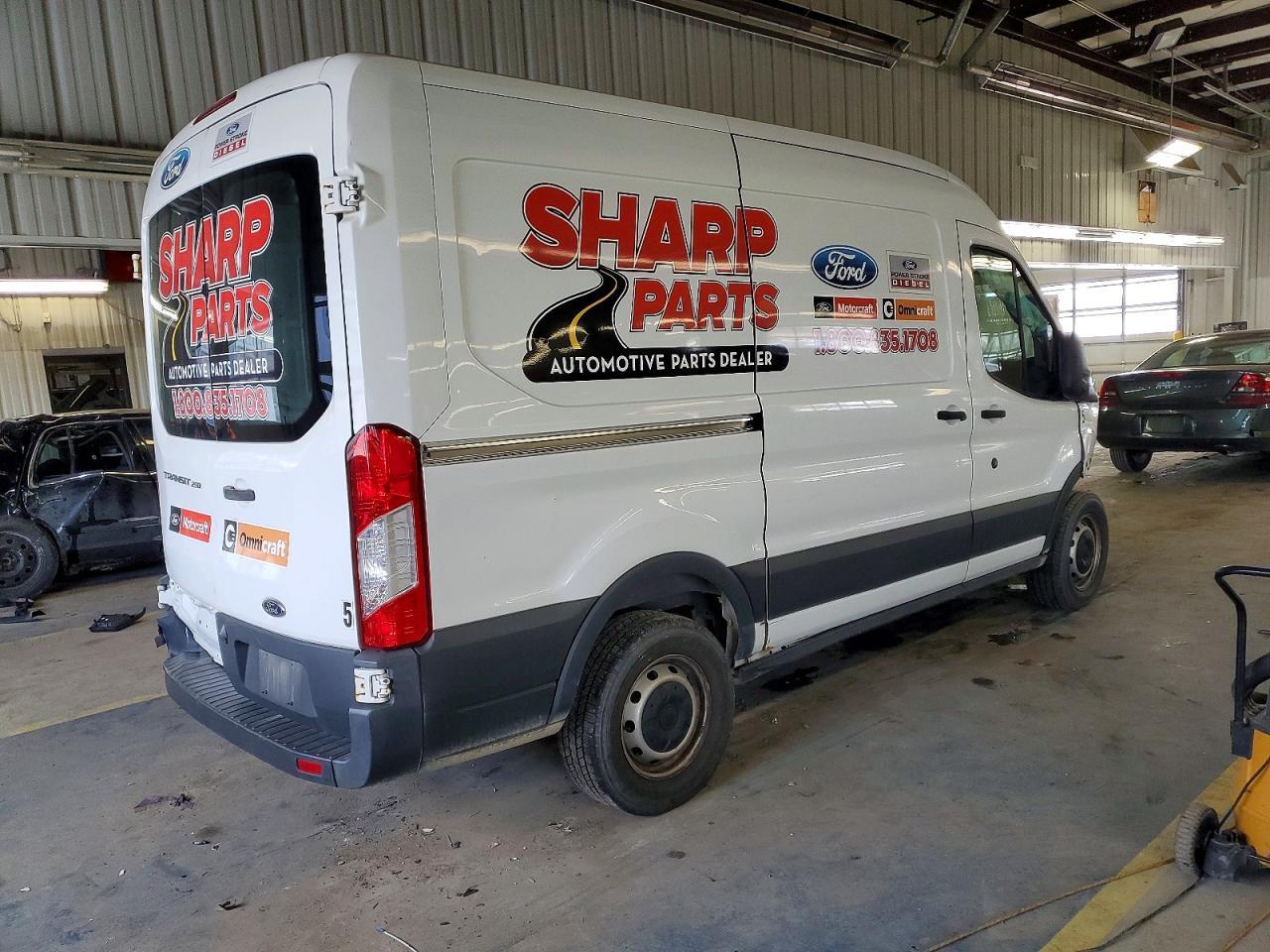 2016 Ford Transit T-250 - Фото 3