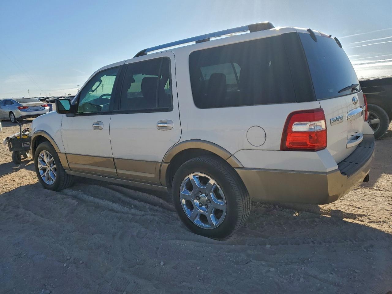 2014 Ford Expedition Xlt - Фото 2