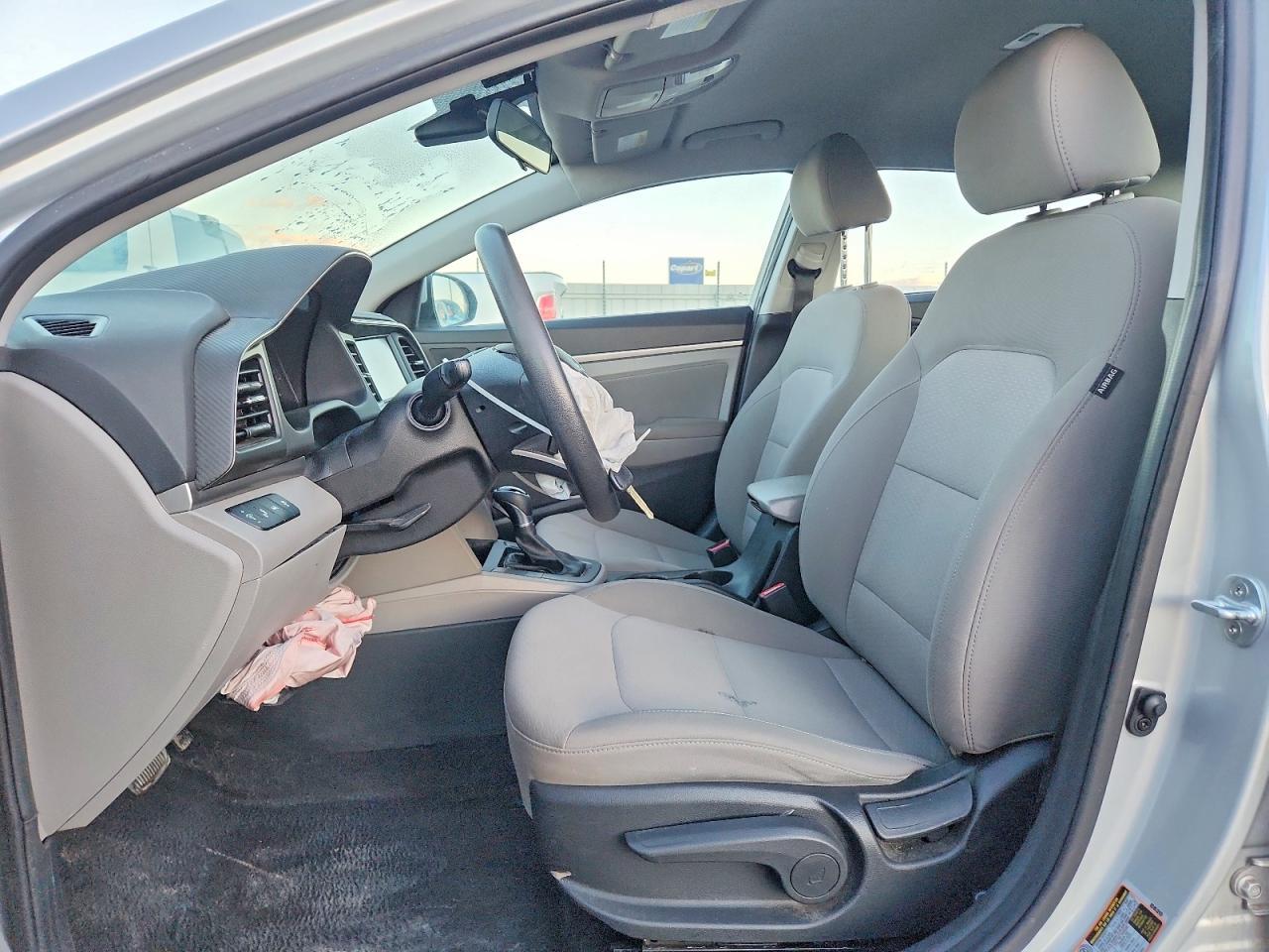 2020 Hyundai Elantra Sel - Фото 7