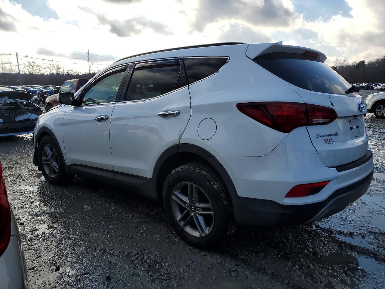 2018 Hyundai Santa Fe Sport - Image 2
