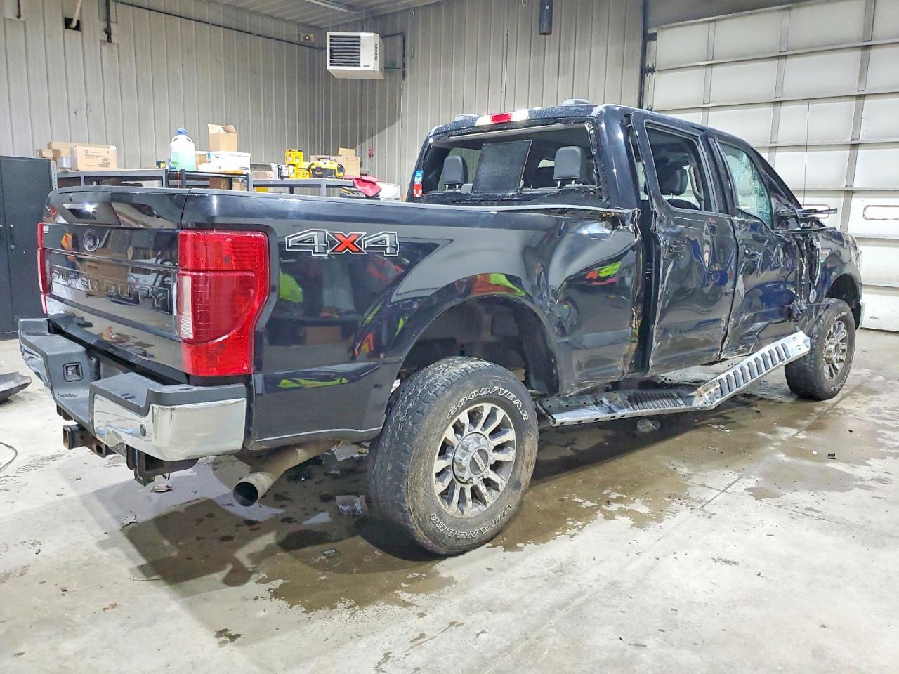 2020 Ford F250 Super Duty - Фото 3