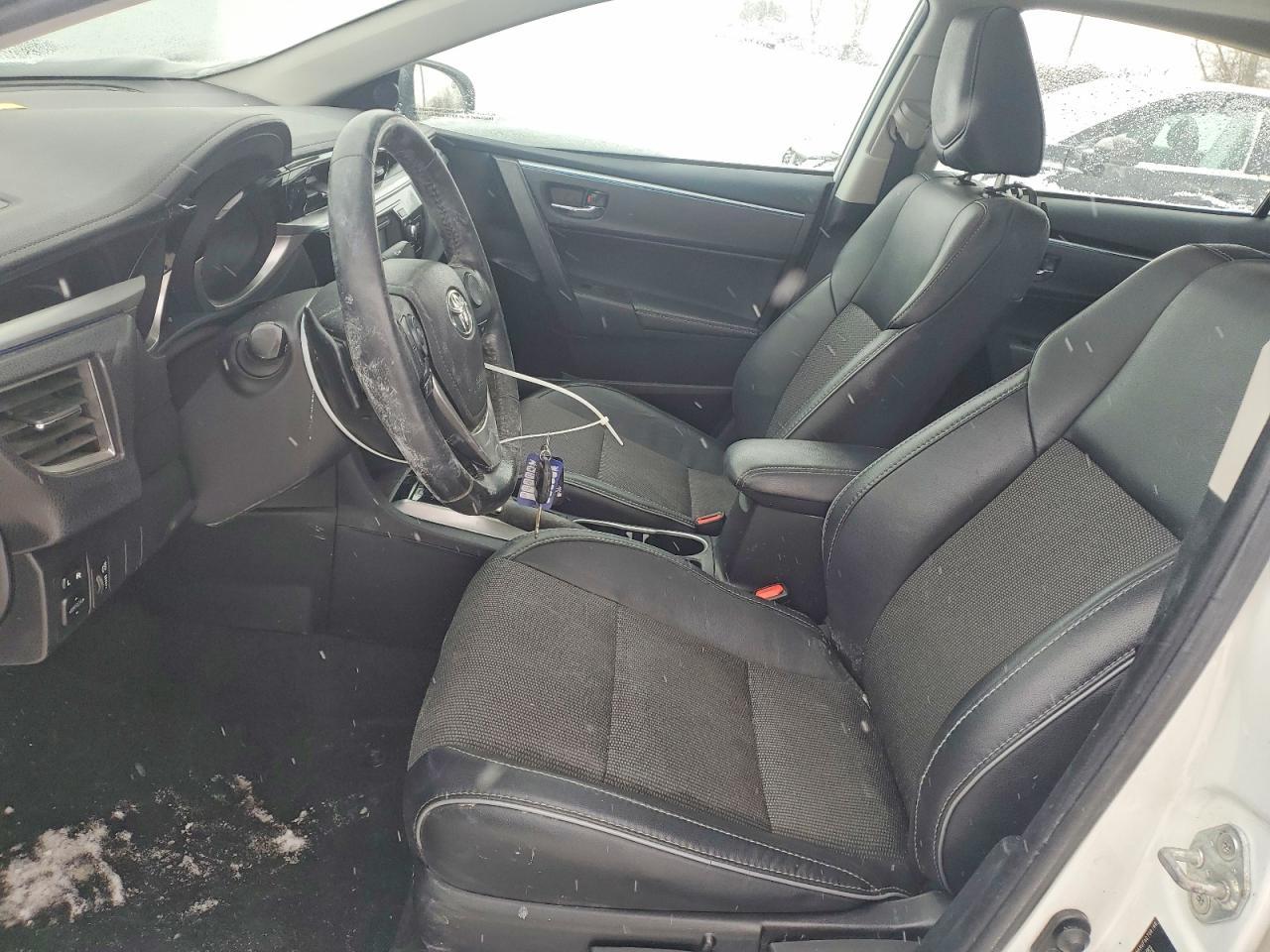 2015 Toyota Corolla L - Фото 7