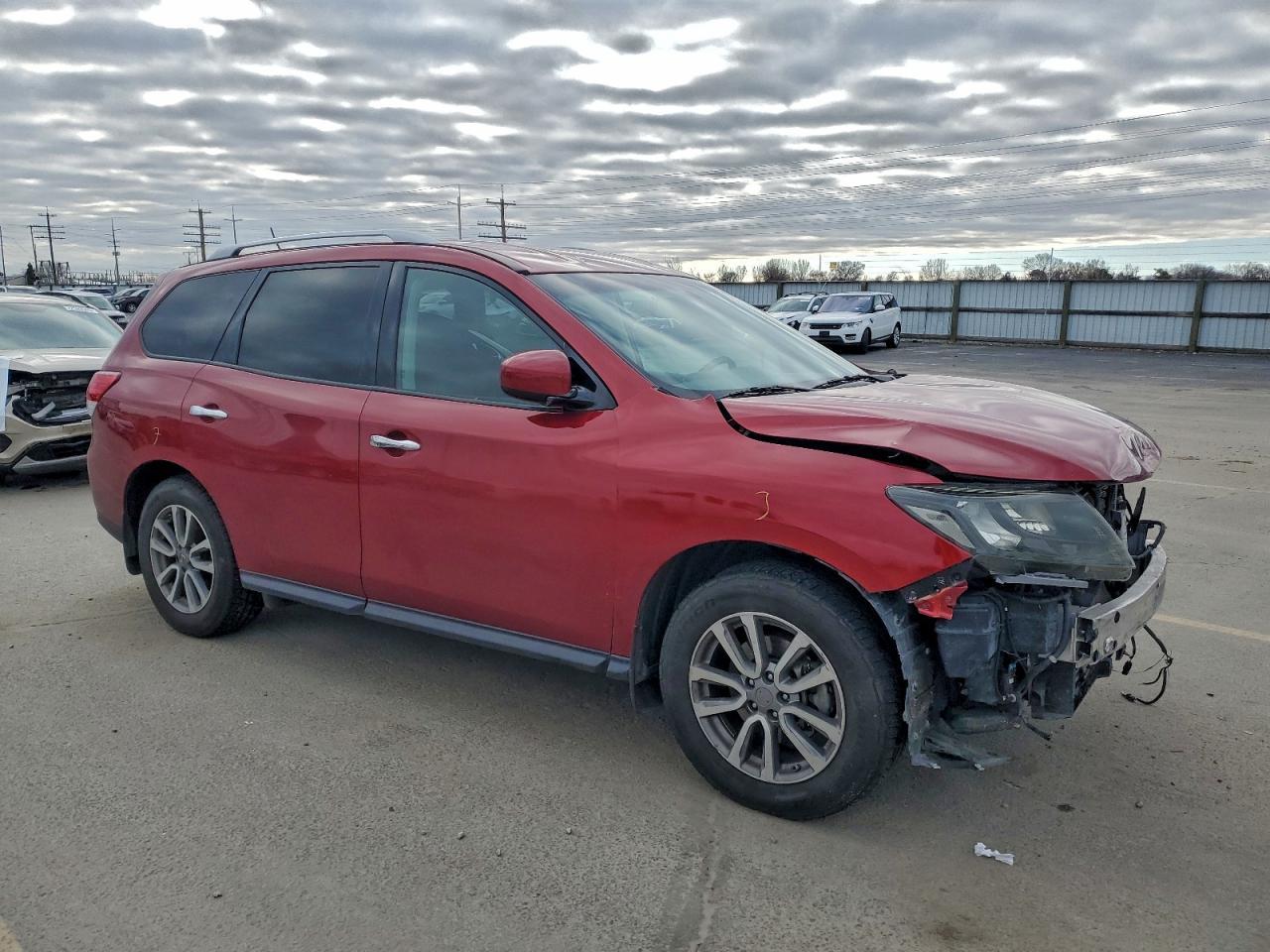 2016 Nissan Pathfinder S - Фото 4