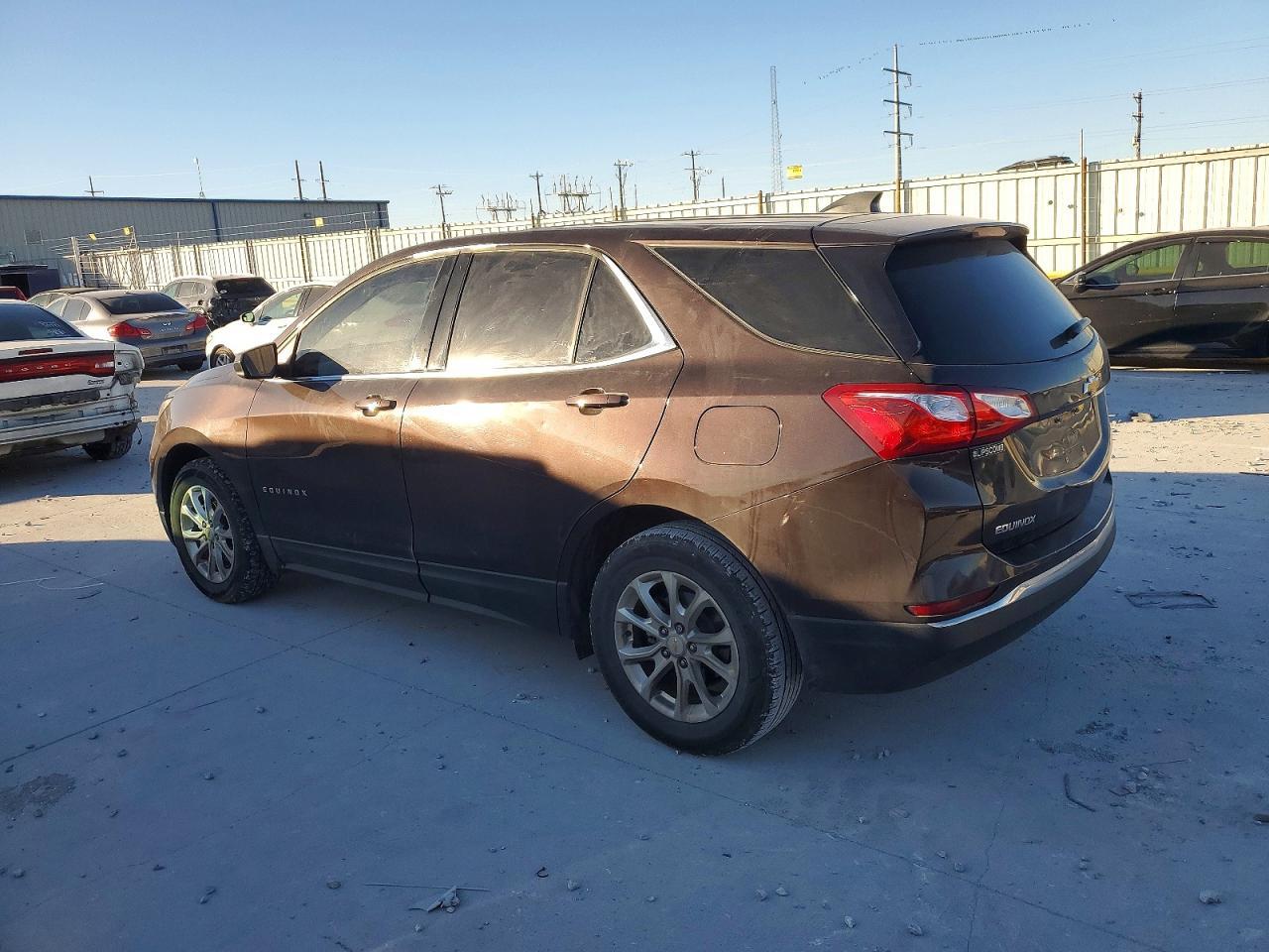 2020 Chevrolet Equinox Lt - Фото 2