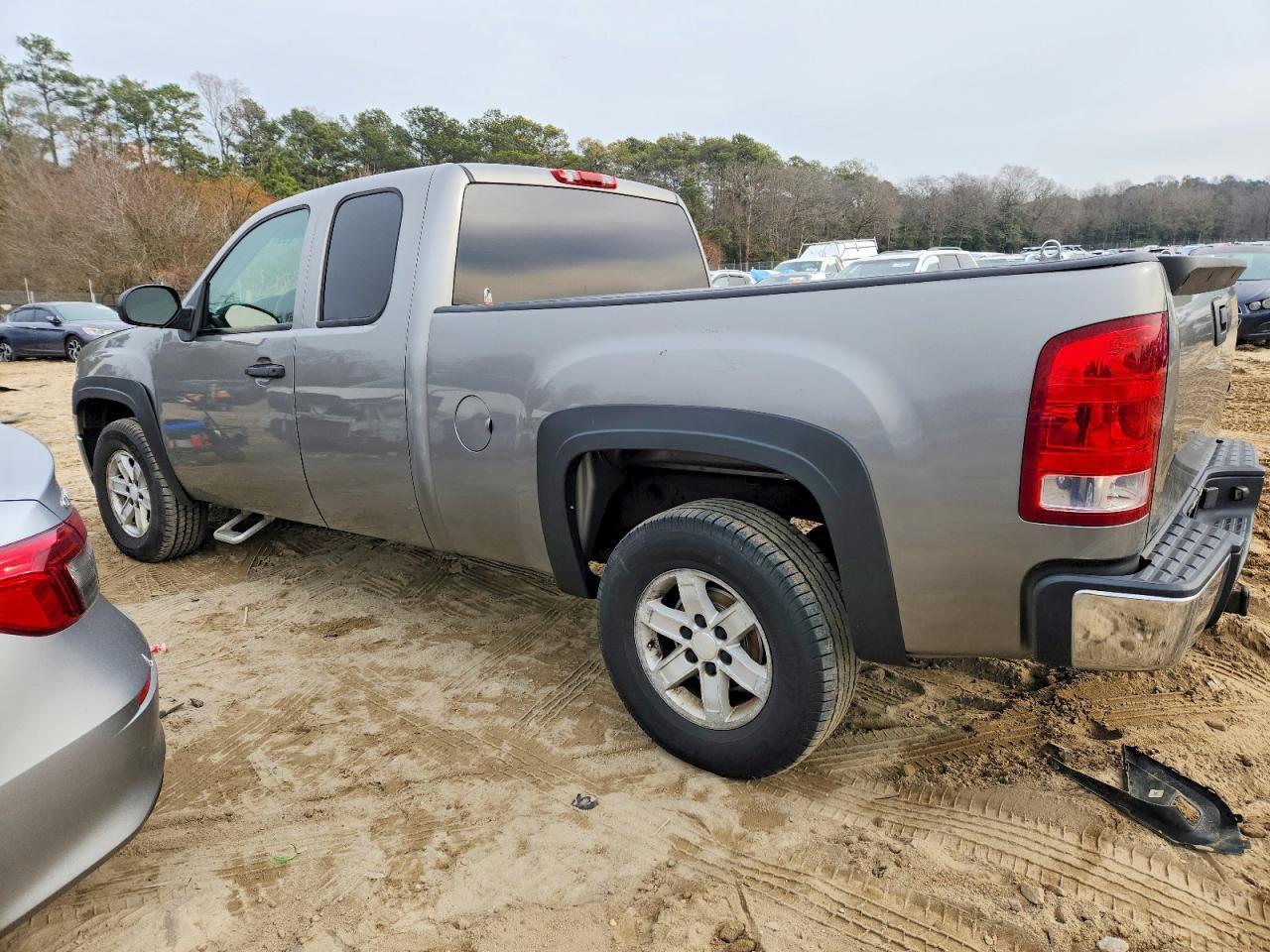 2008 GMC Sierra K1500 - Фото 2