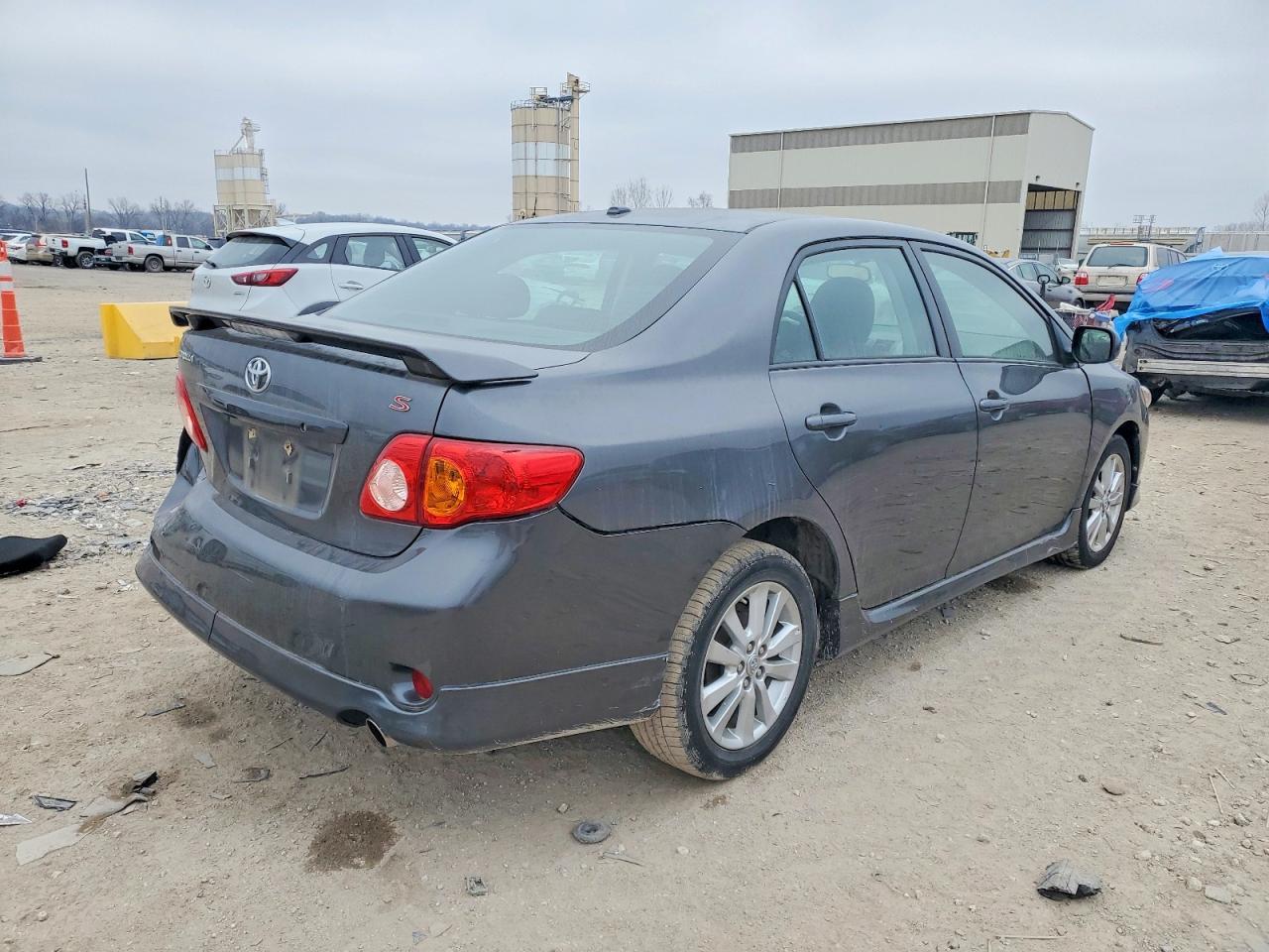 2010 Toyota Corolla - Фото 3