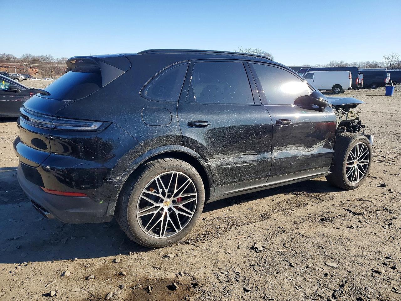 2024 Porsche Cayenne S - Image 3