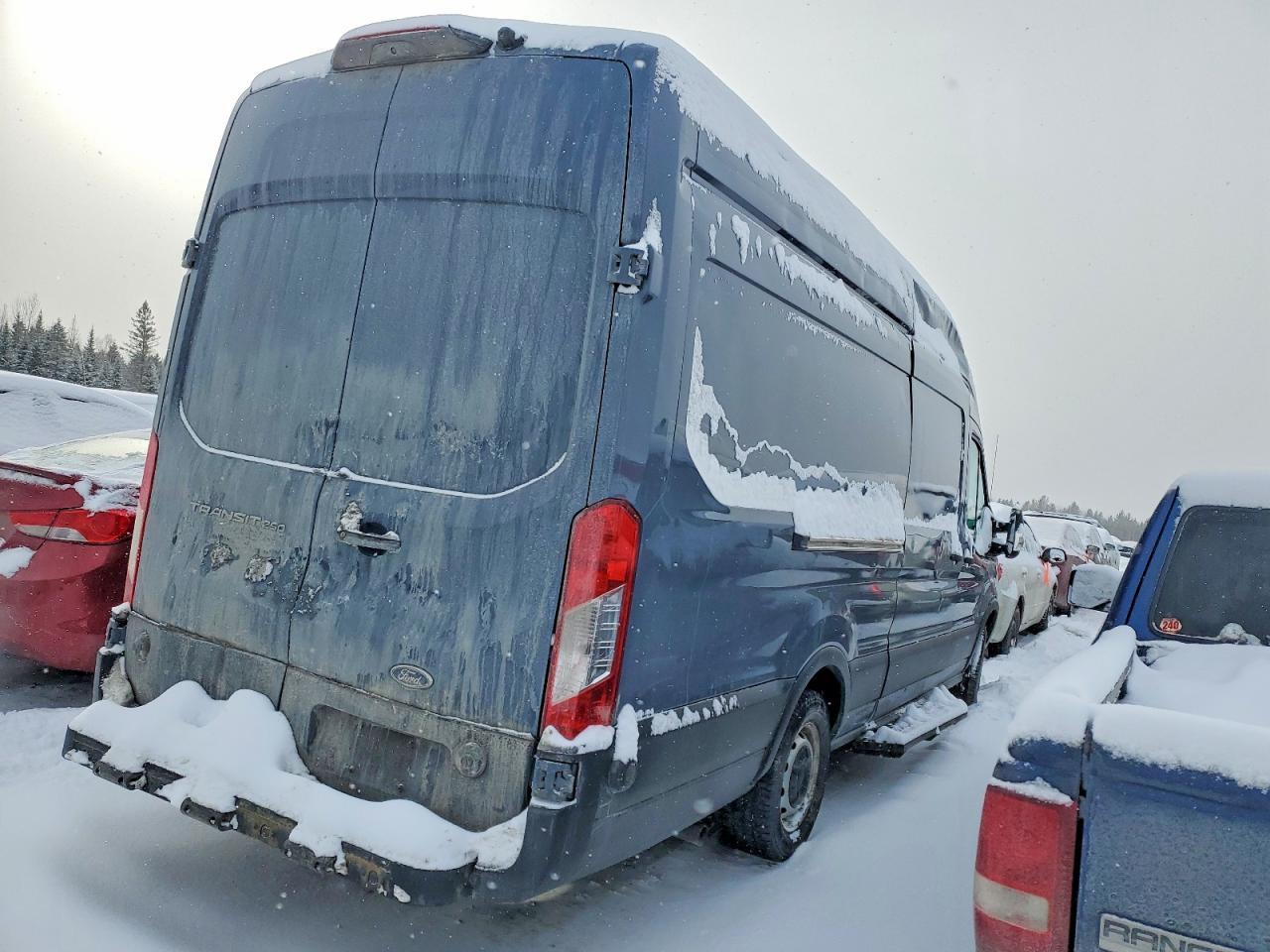 2021 Ford Transit T-250 - Image 3