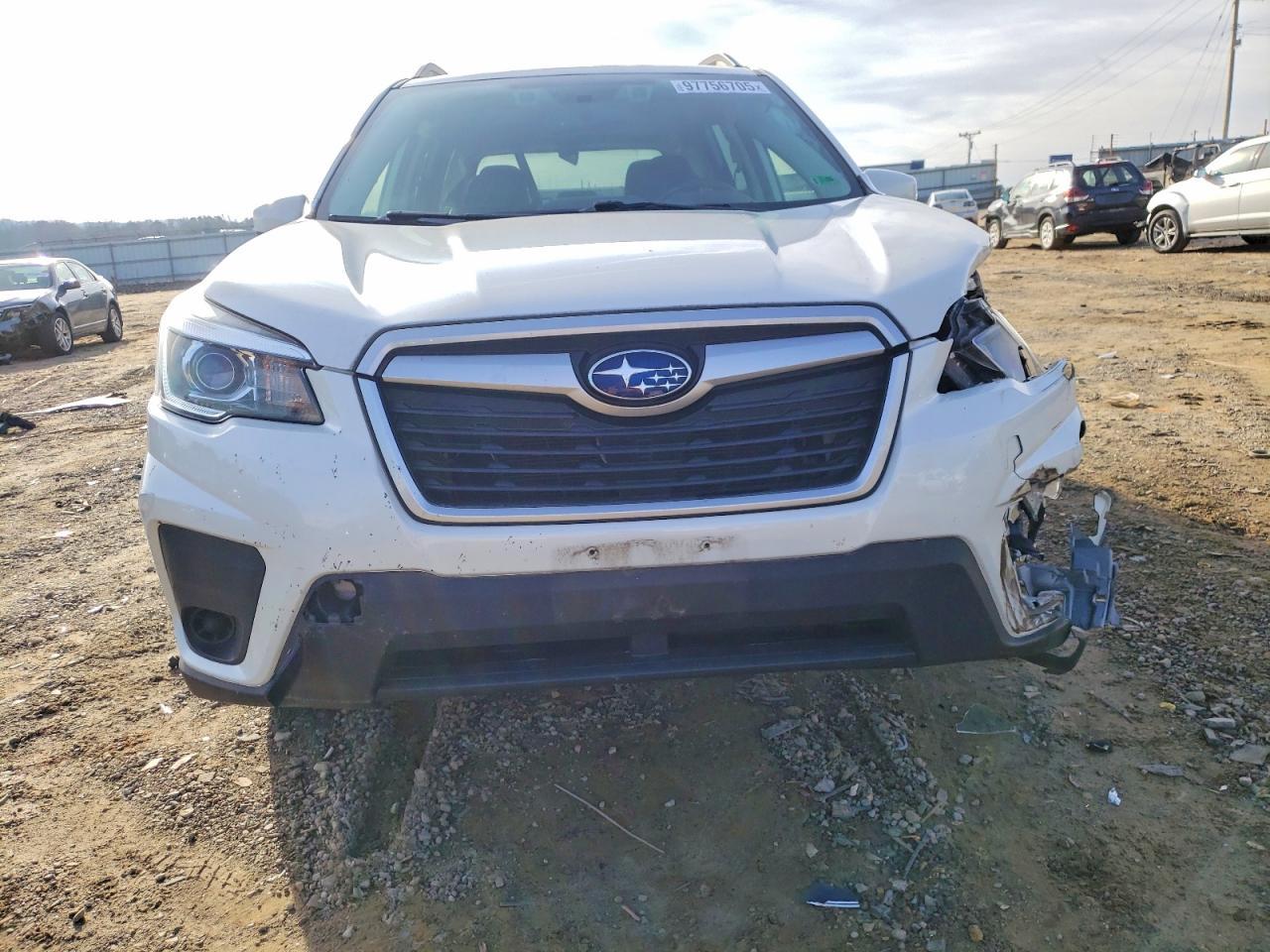 2020 Subaru Forester Premium - Image 5