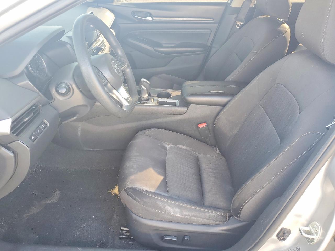 2020 Nissan Altima S - Image 7