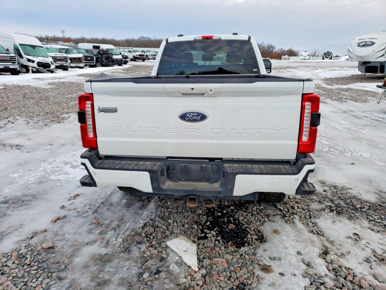 2024 Ford F250 Super Duty - Фото 6