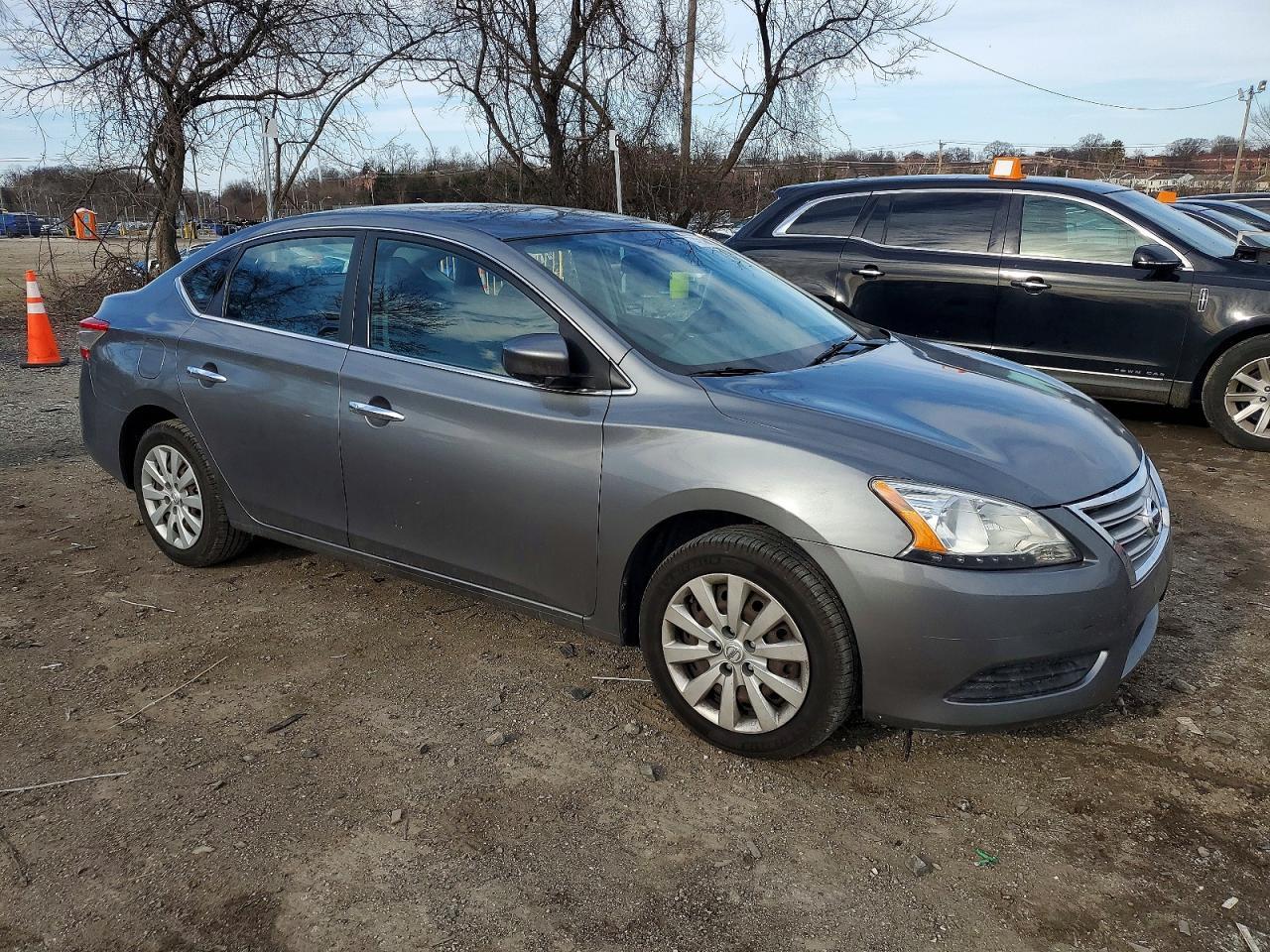 2015 Nissan Sentra S - Image 4