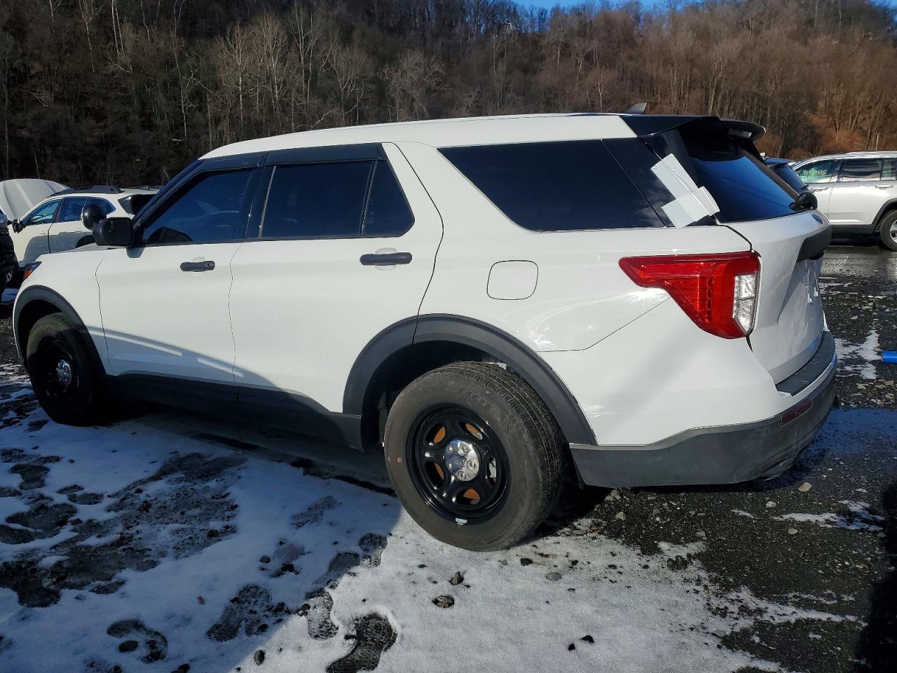 2023 Ford Explorer Police Interceptor - Image 2