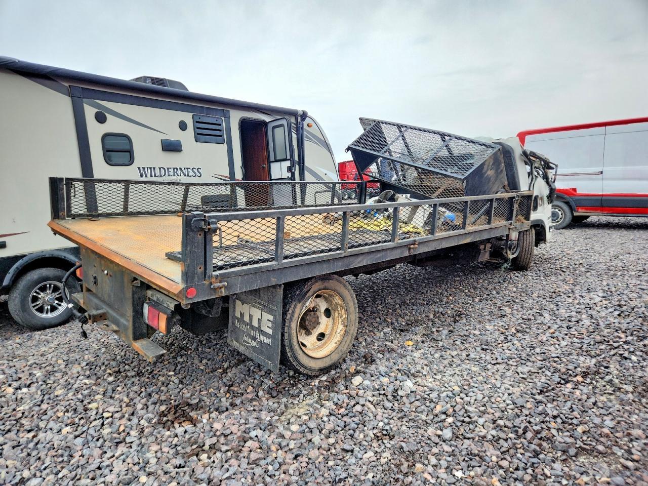 2016 Isuzu Npr Hd Flatbed Truck - Image 3