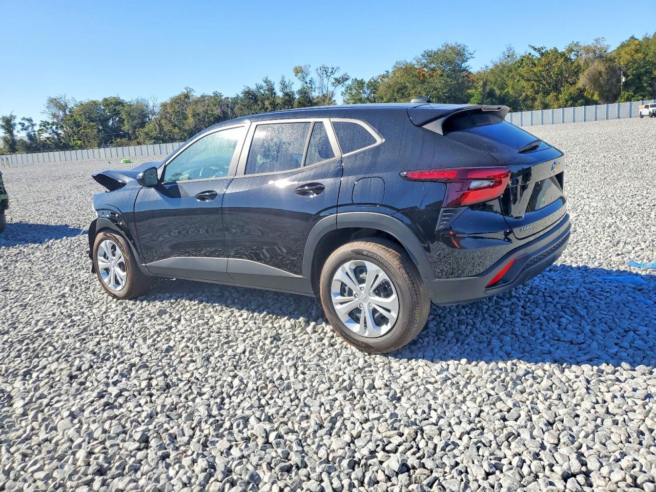 2025 Chevrolet Trax Ls - Image 2
