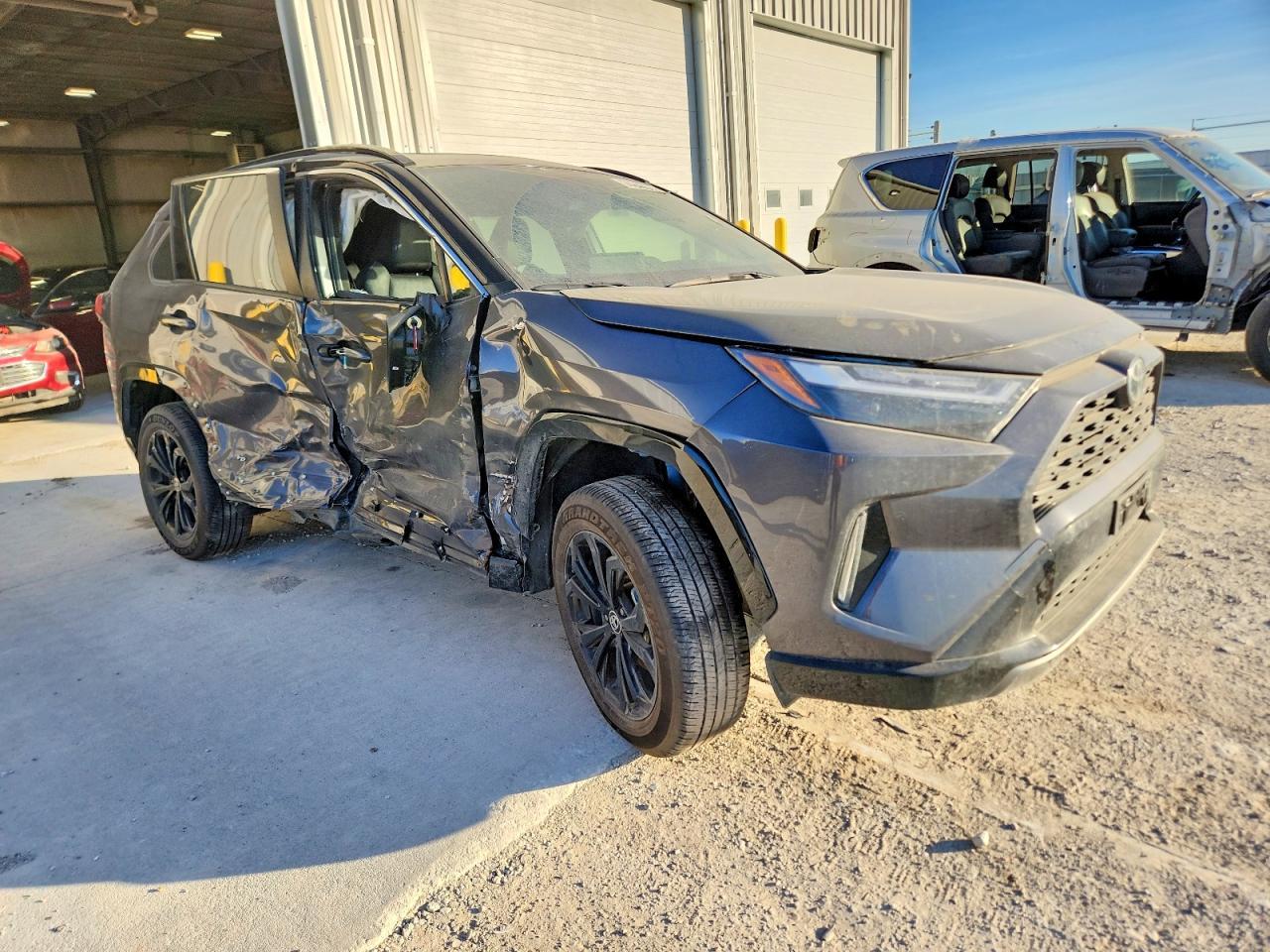 2025 Toyota Rav4 Xse - Фото 4