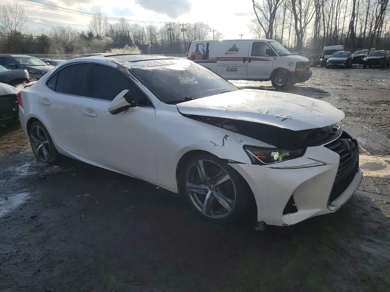 2017 Lexus Is 300 - Фото 4